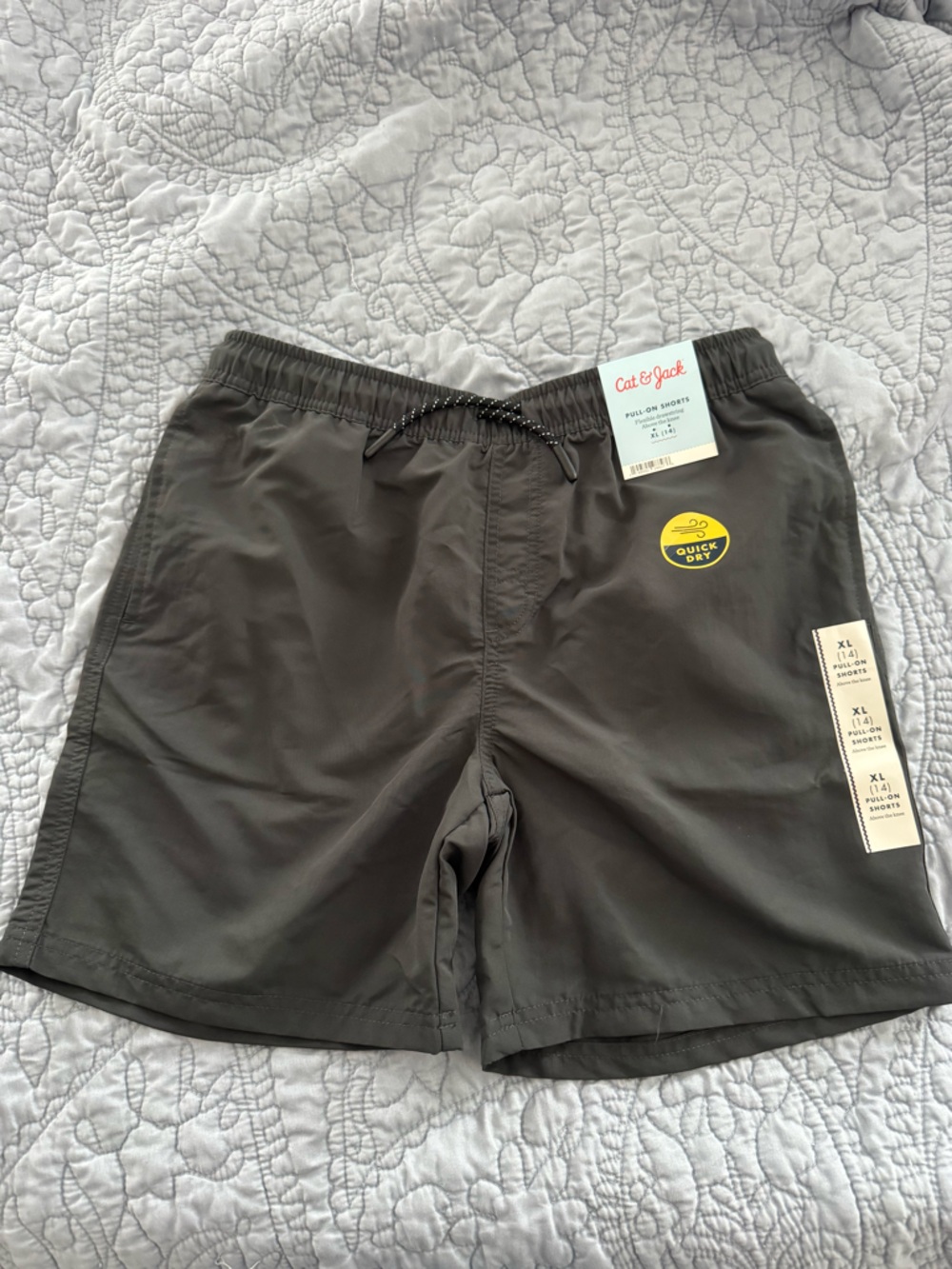 🔥3/$15 Cat & Jack boys dark grey pull on above knee shorts XL 14 quick dry